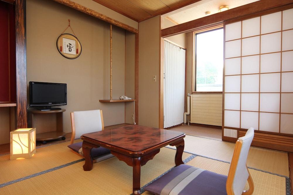 Hakuba Hotel Ougiya Экстерьер фото