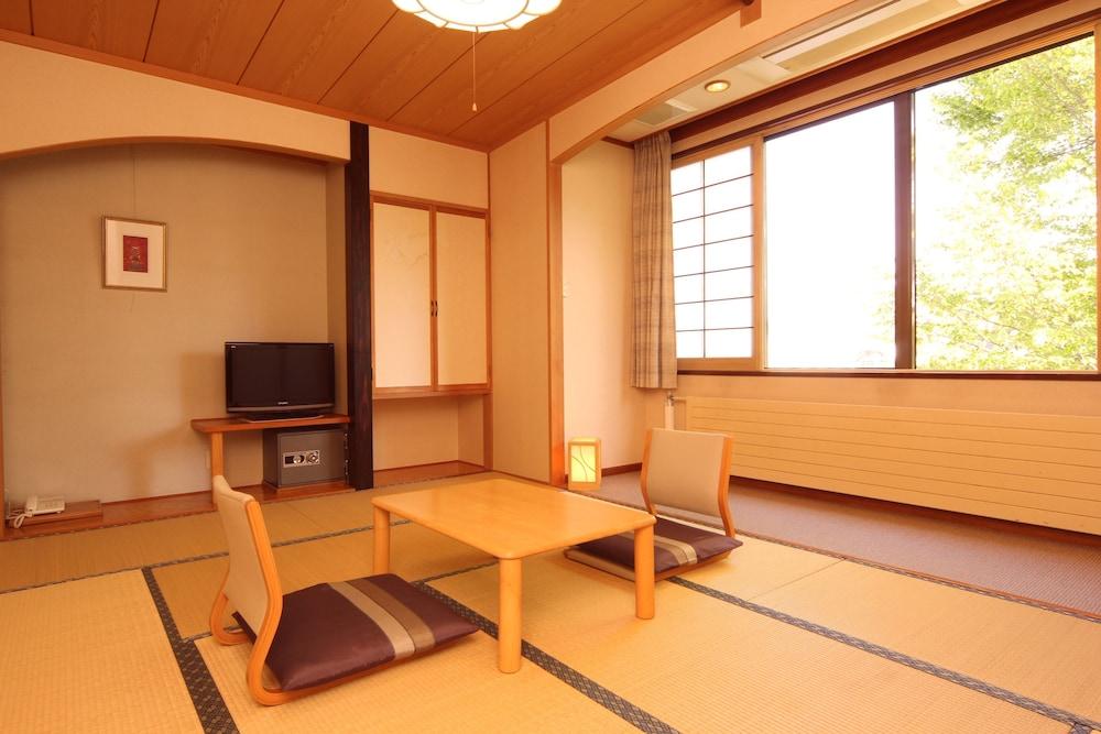 Hakuba Hotel Ougiya Экстерьер фото